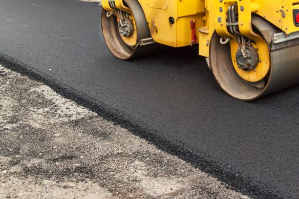 Best Driveway Paving Company  in Hampton, IA